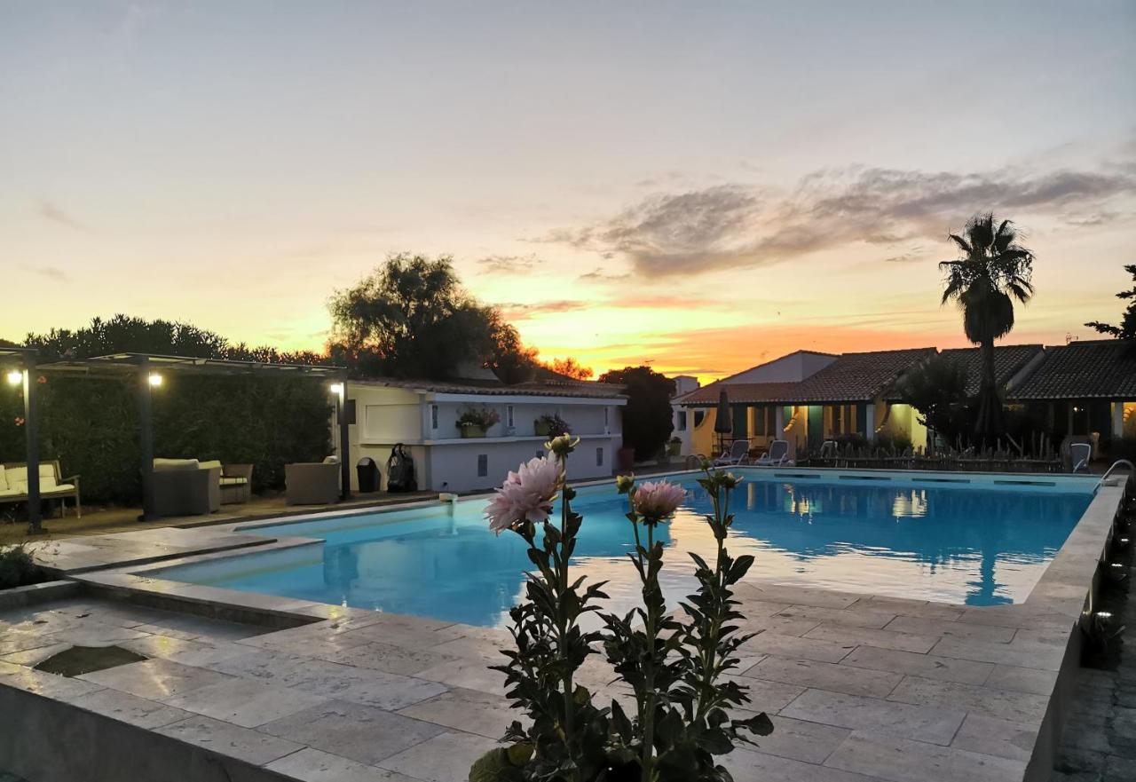 L'Auberge Camarguaise Saintes-Maries-de-la-Mer Exteriör bild