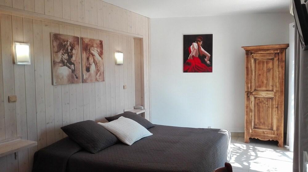 L'Auberge Camarguaise Saintes-Maries-de-la-Mer Exteriör bild